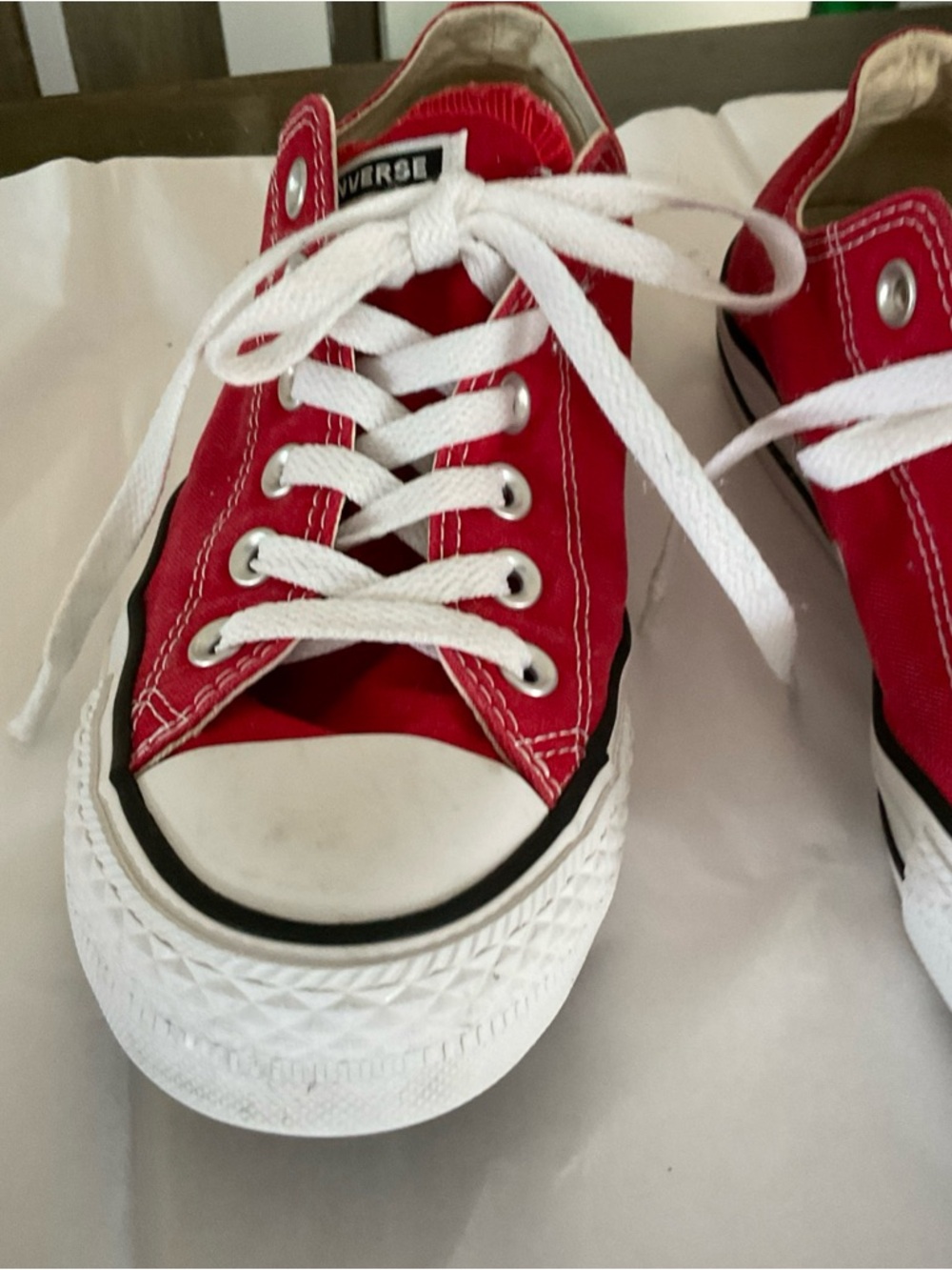 Converse All stars Red Pattern women size 8 - Picture 2 of 12